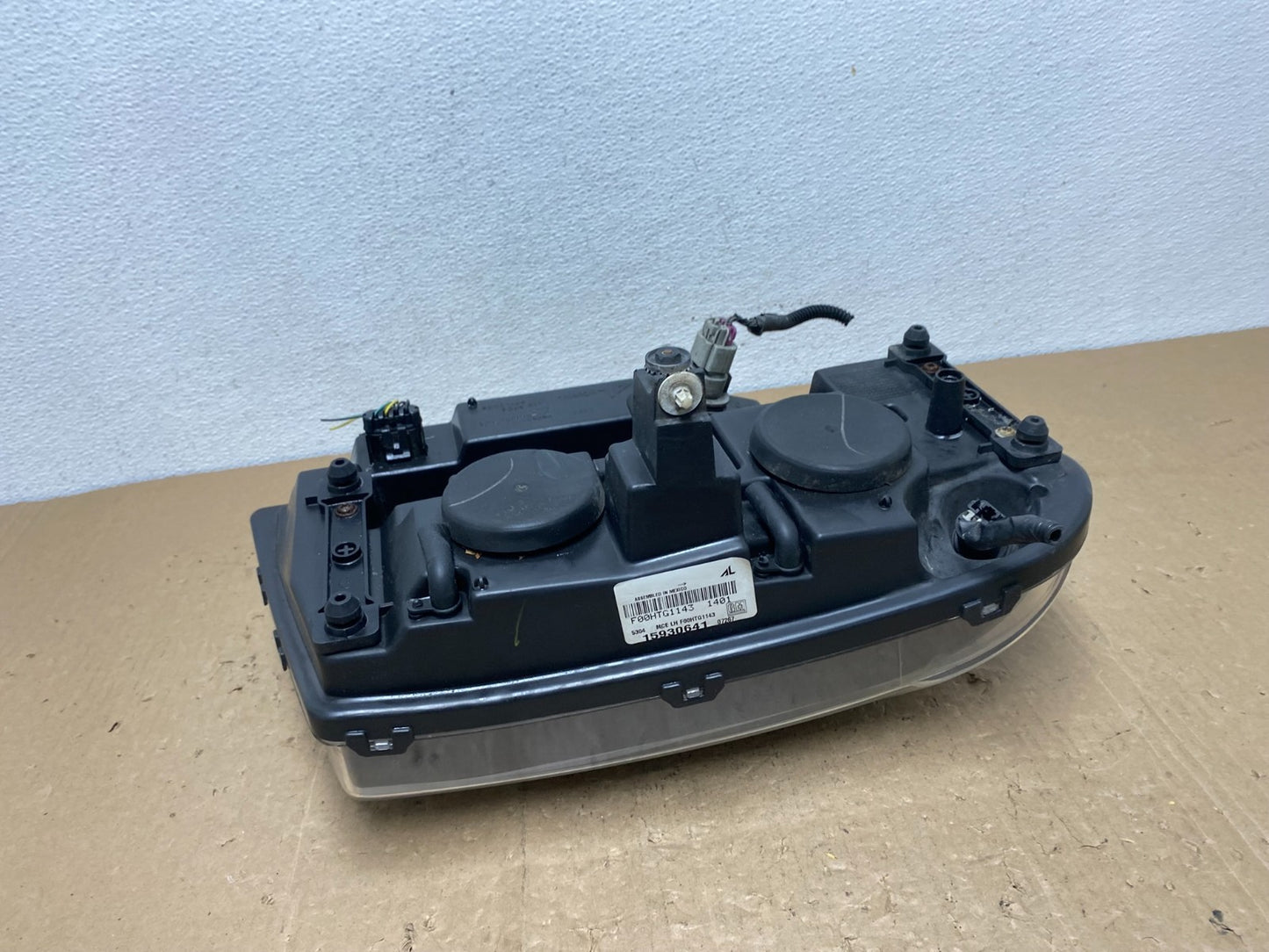 2006 - 2009 Chevrolet Trailblazer Left Headlight Flush Half Grille Bar AC6053 DW6
