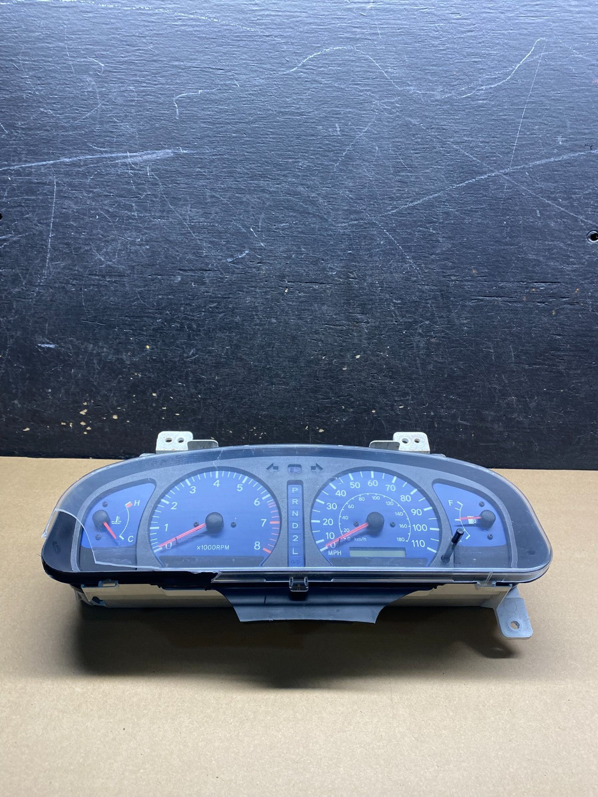 2001 2003 Toyota Sienna Speedometer Cluster Gauge W4047 DG4