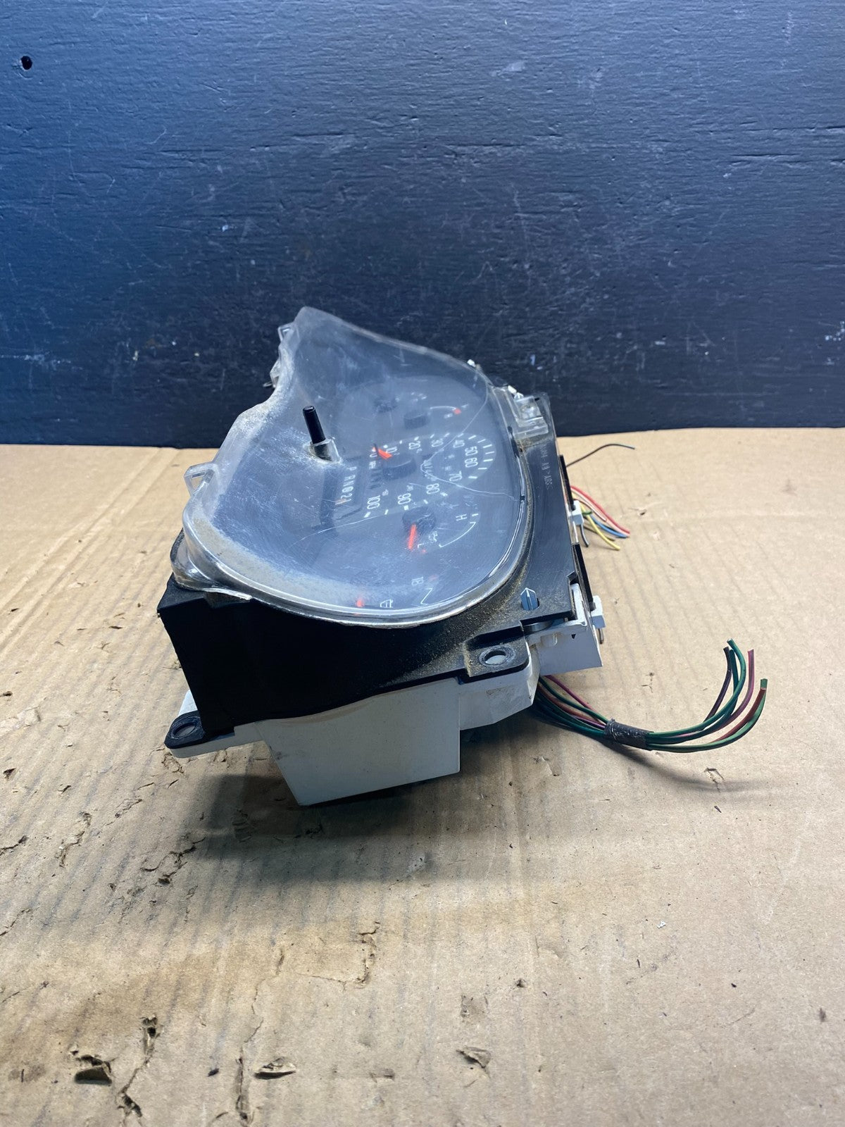 2001-2002 Ford Econoline E250 E350 Van Speedometer Instrument Cluster AD1753 DG4