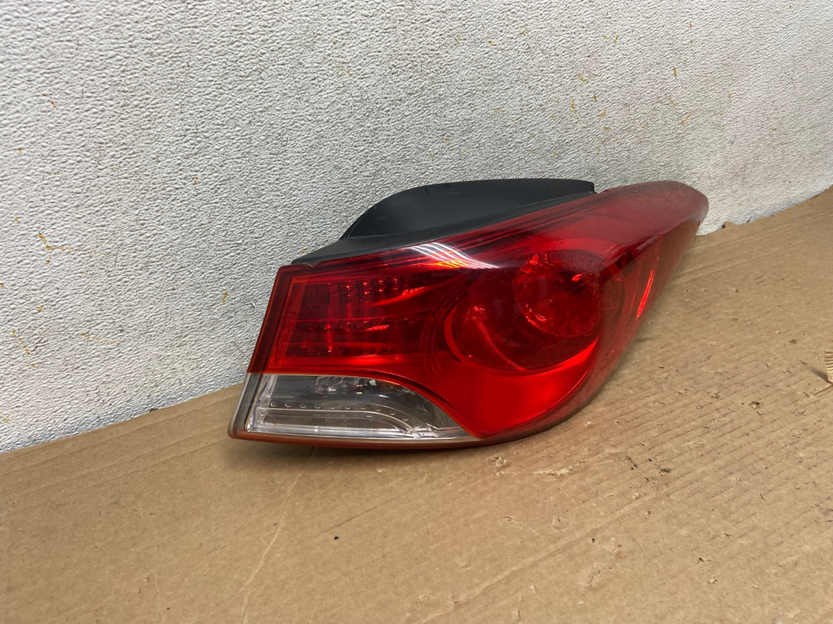 2011 2012 2013 Hyundai Elantra Sedan Right Passenger Tail Light AH8899 LK1