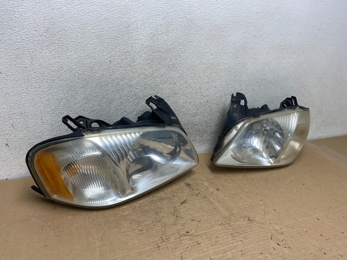 2001 2002 2003 2004 Mazda Tribute Left+Right Side Set Headlights AI0905 DW2