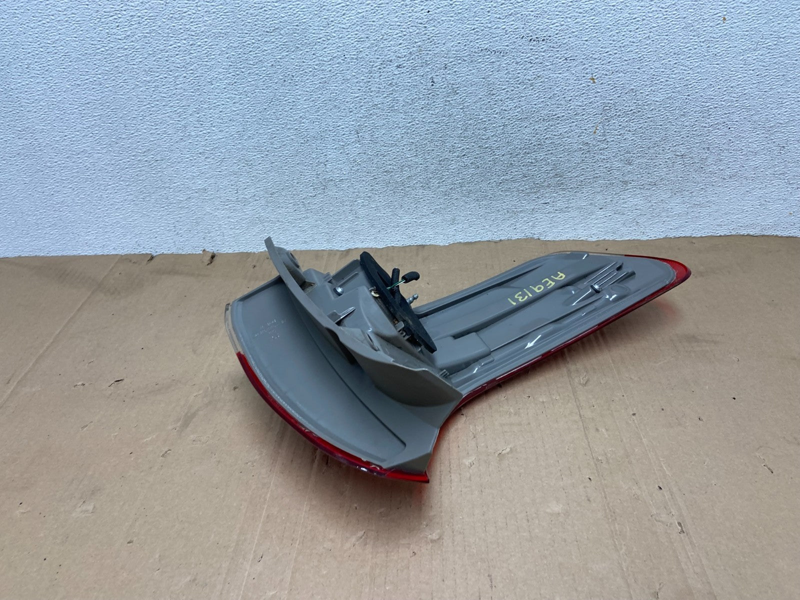 2011 to 2020 Toyota Sienna Right Passenger RH Side Tail Light AE9131 DG4