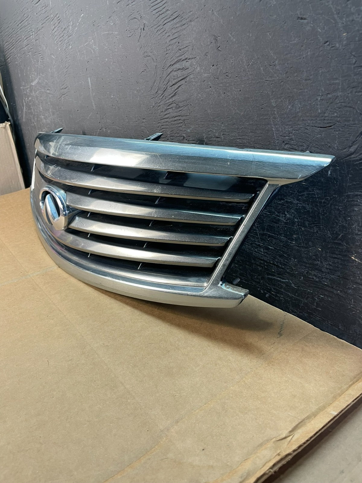 2010 to 2015 Infiniti G37 Front Upper Grill Grille AE0839 DG1