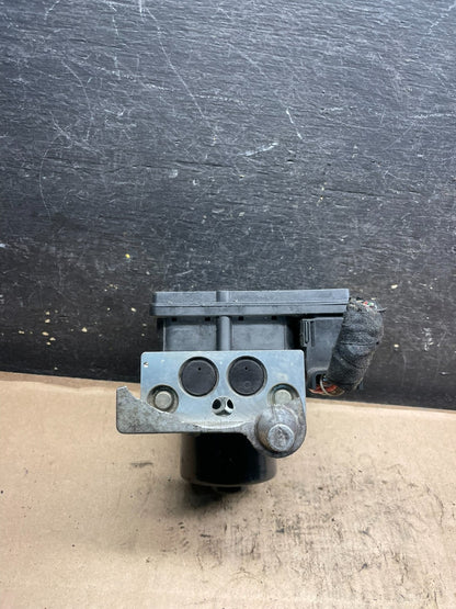 2002-2005 Mercedes W203 C230 CLK500 ABS Anti Lock Brake Pump Module S8428 DG0