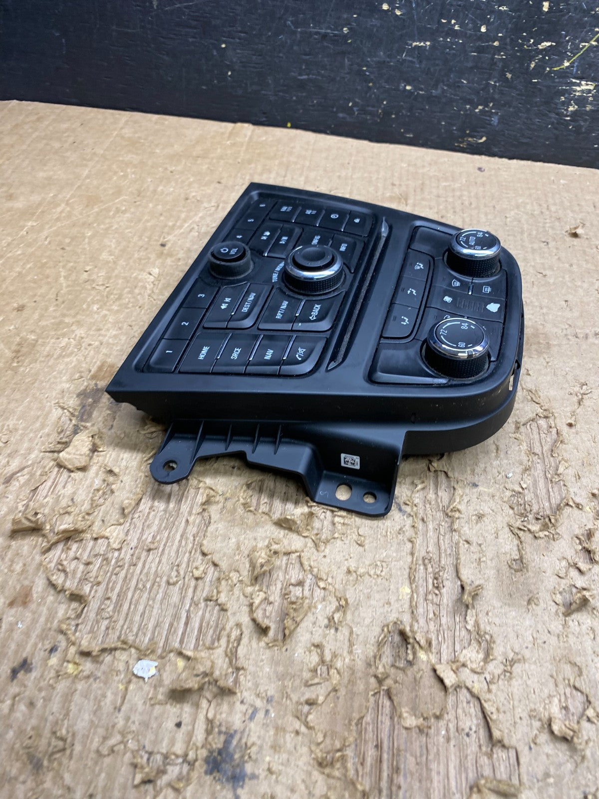 2013 to 2017 Buick Encore Radio  Climate Control AC HVAC 95319299 Z9883 DG2