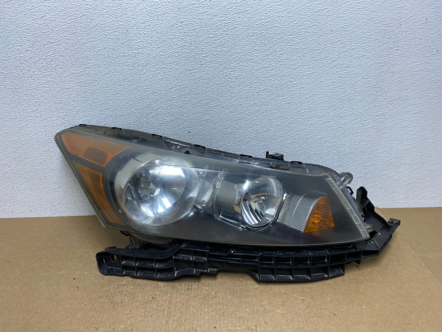 2008 to 2012 Honda Accord Sedan Right Passenger RH Headlight AC1305 DW0