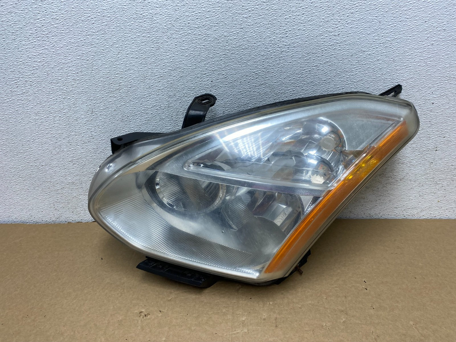 2008 to 2013 Nissan Rogue HID Xenon Headlight Left Driver Lh Side AF7290 DW0