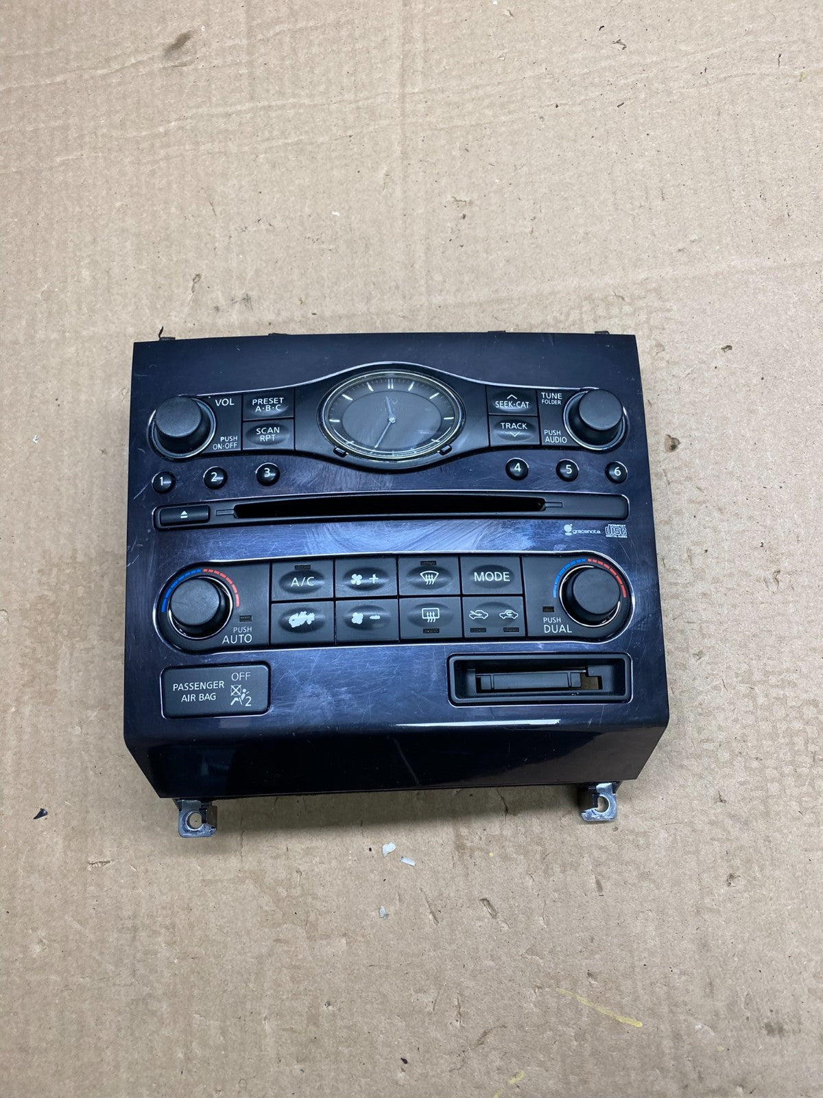 2009 to 2013 Infiniti G37 Radio Player Climate Control Panel Bezel Z0036 DG0