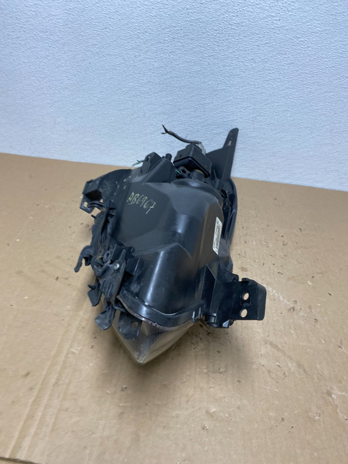 Sedan 2007 2008 2009 Nissan Altima Left Driver Headlight OEM AB6967 DW6