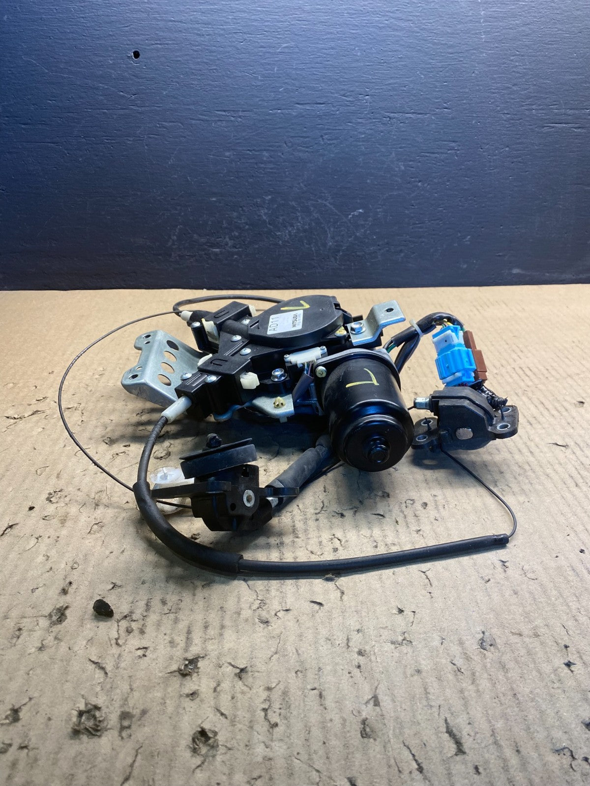 2005 - 2010 Honda Odyssey Rear Left Sliding Door Lock Actuator Motor AC0837 DG2