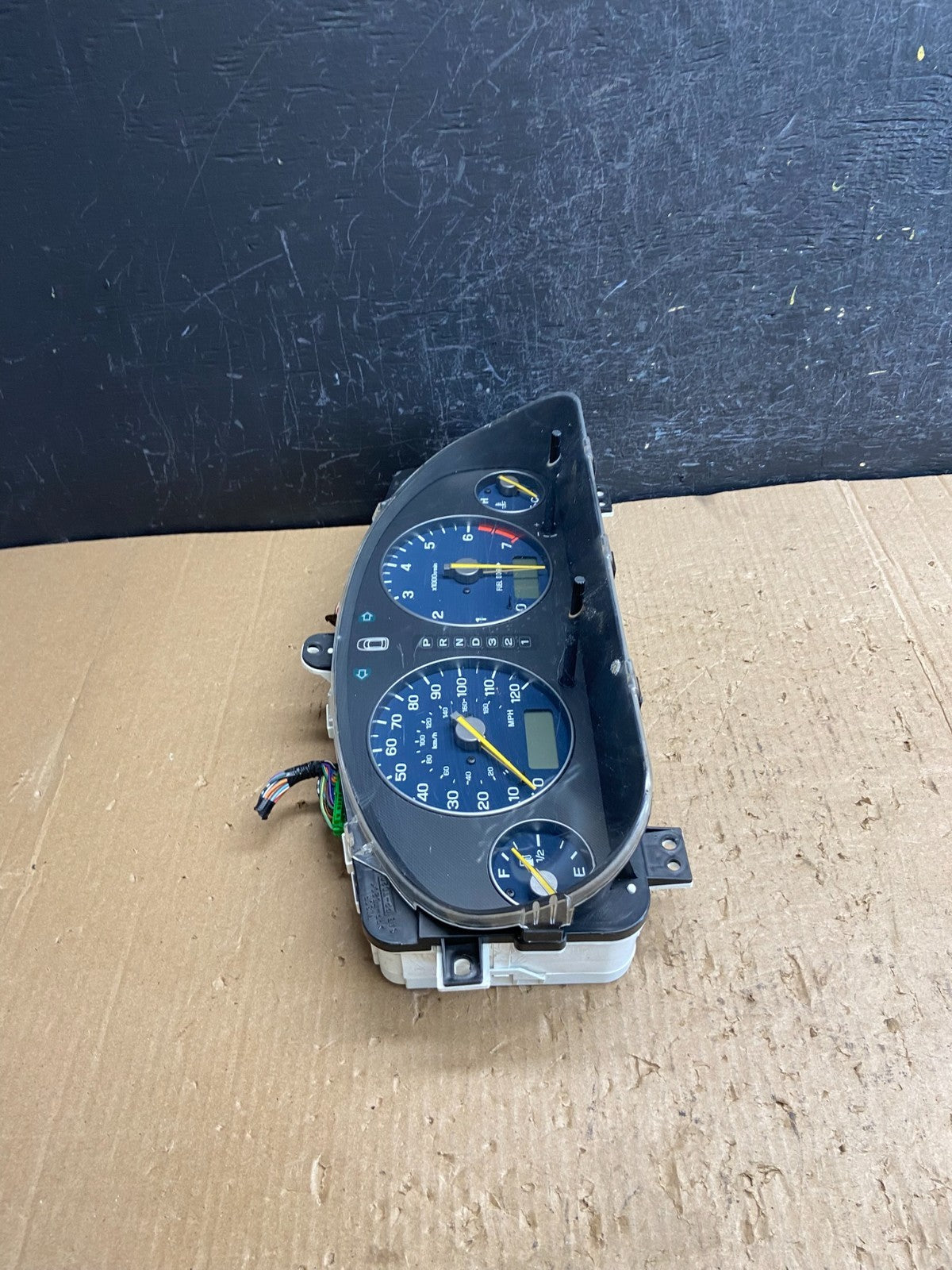 2003 Subaru Baja Speedometer Instrument Cluster Gauges AE4325 DG1