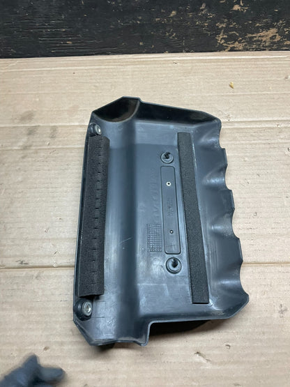 2007 to 2008 Honda Fit Engine Cover Trim Bezel 17124-rme-a0 V2795 DG6