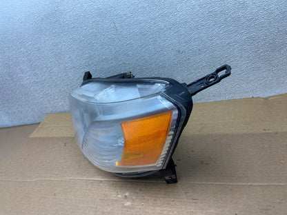 2013 to 2017 Nissan NV200 Left Driver LH Halogen Headlight AB5084 DW1