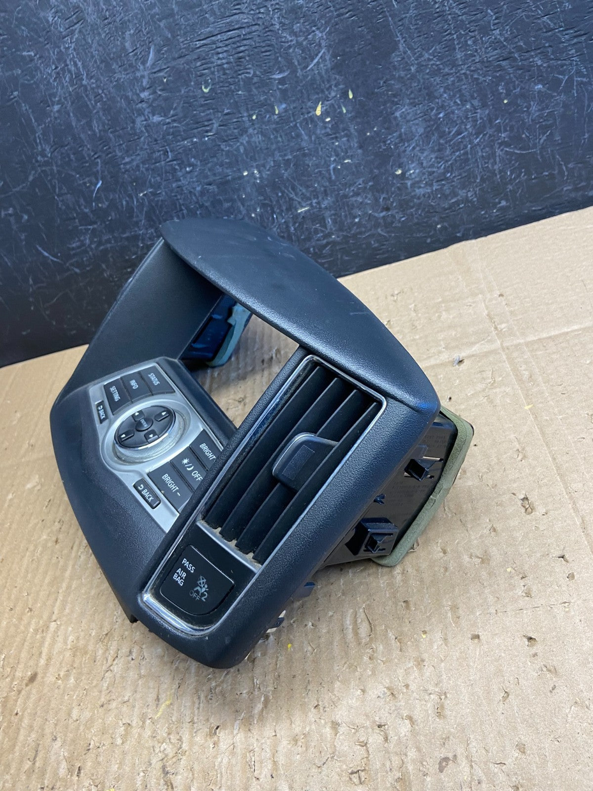 2009 to 2014 Nissan Maxima Radio Audio Panel Control Bezel Trim AD2001 DG2
