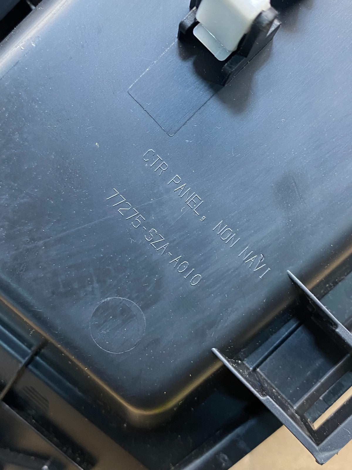 2009 to 2011 Honda Pilot Information Display Screen AH9740 DG5