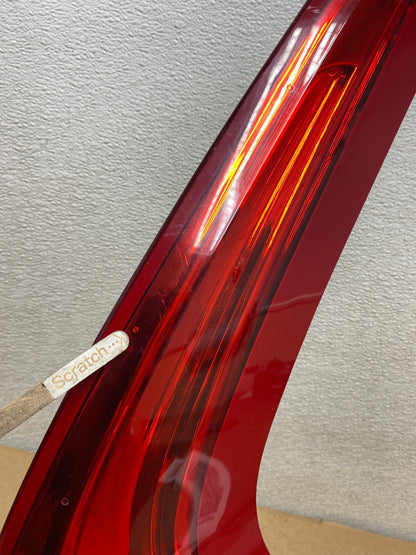 2009 to 2011 Volvo XC60 Right Passenger RH Tail Light Oem V0316 DW3