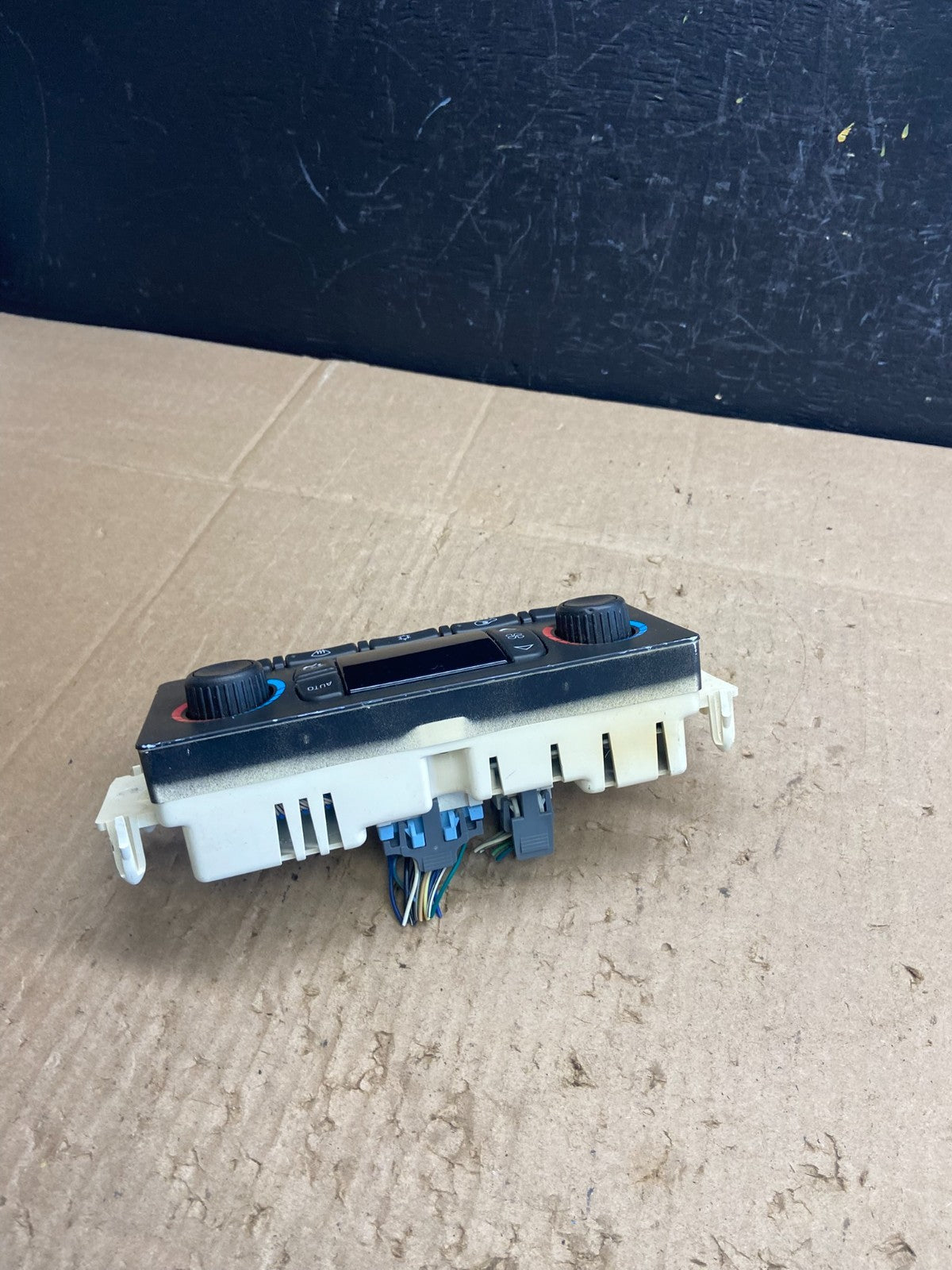 2003 to 2006 Chevrolet Silverado HVAC Heater Climate Control Module AB9696 DG4