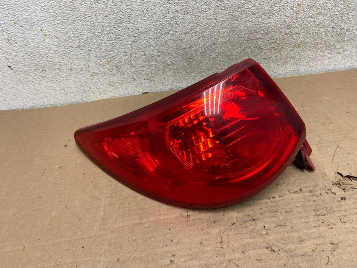 2009 2010 2011 2012 Chevrolet Traverse Left Driver LH Tail Light AI1064 LK0
