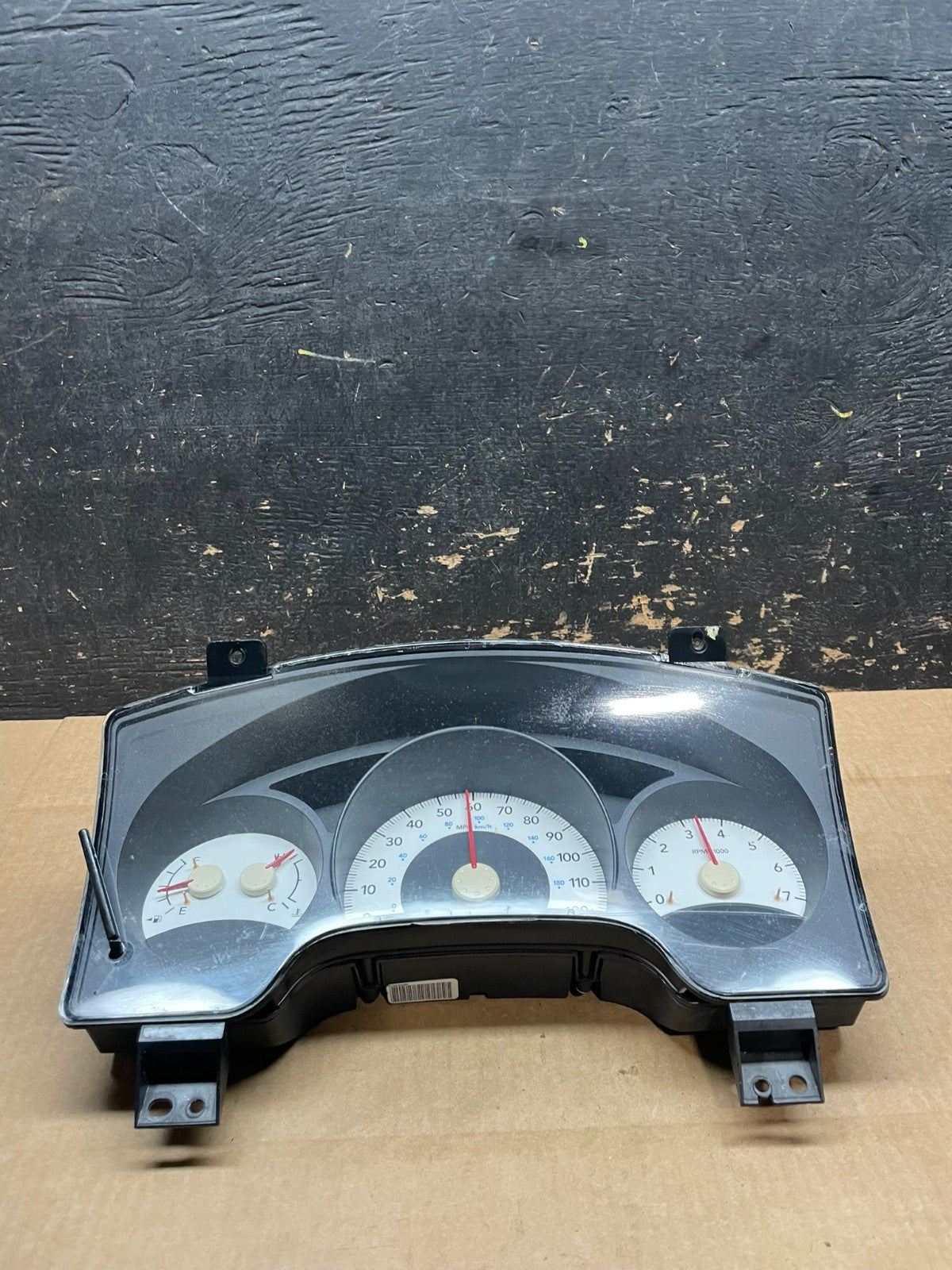 2007 2008 Mitsubishi Raider Speedometer Speedometer Cluster Gauge AA9001 DG1