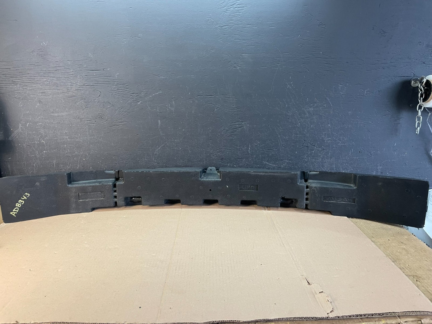 2010 to 2013 Buick LaCrosse Front Bumper Absorber 20925294 AD8343 DG3