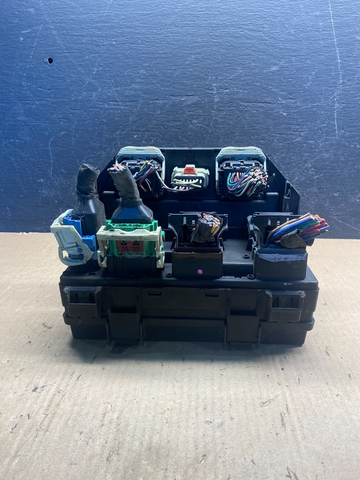 2008 2009 Liberty Nitro TIPM Power Integrated Fuse Box Module AE7777 DW1