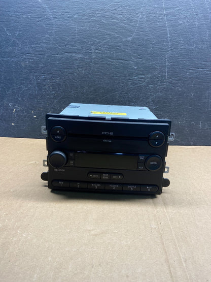 2004 to 2008 Ford F150 Mustang Radio Stereo Audio AM/FM AG1539 DG0