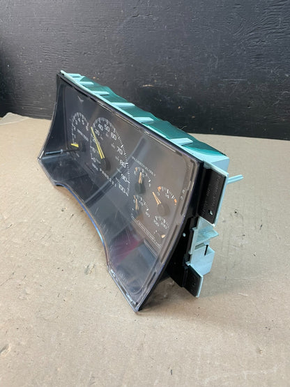1995-1999 Silverado/Sierra/Yukon/Tahoe Speedometer Instrument Cluster ae3325 DG2