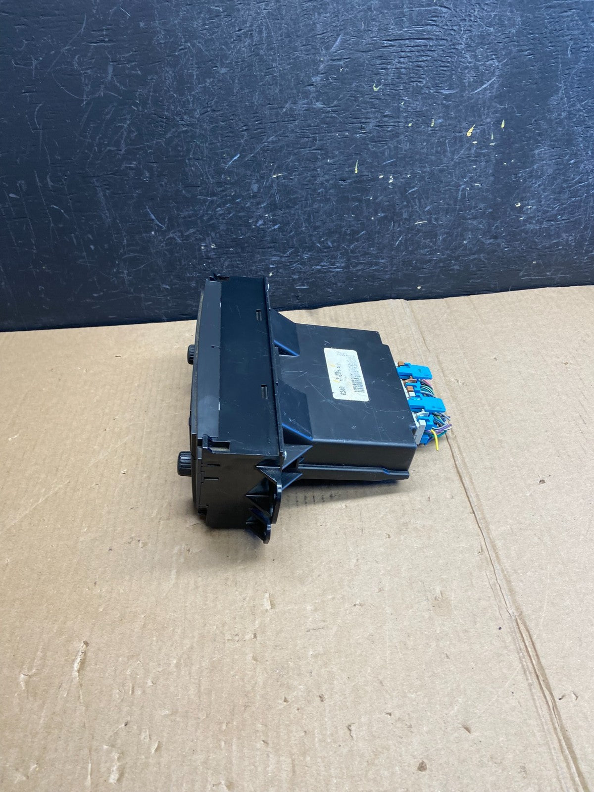 2005 to 2007 Cadillac STS AC Heater Climate Control Panel AE4436 DG2