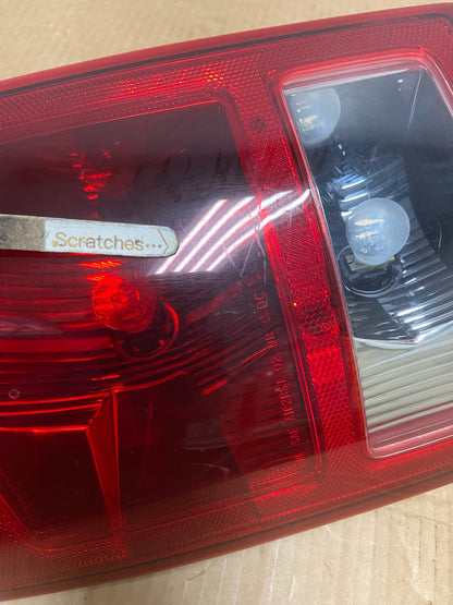 2002 to 2006 Dodge Ram 1500 Left Driver side Tail Light AI6936 LK3