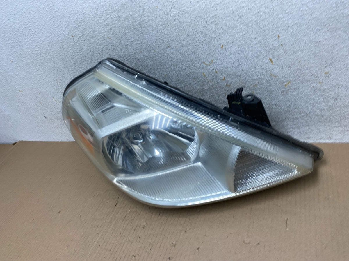 2008 to 2012 Nissan Versa Headlight Right Passenger Rh Side AJ2474 DW1