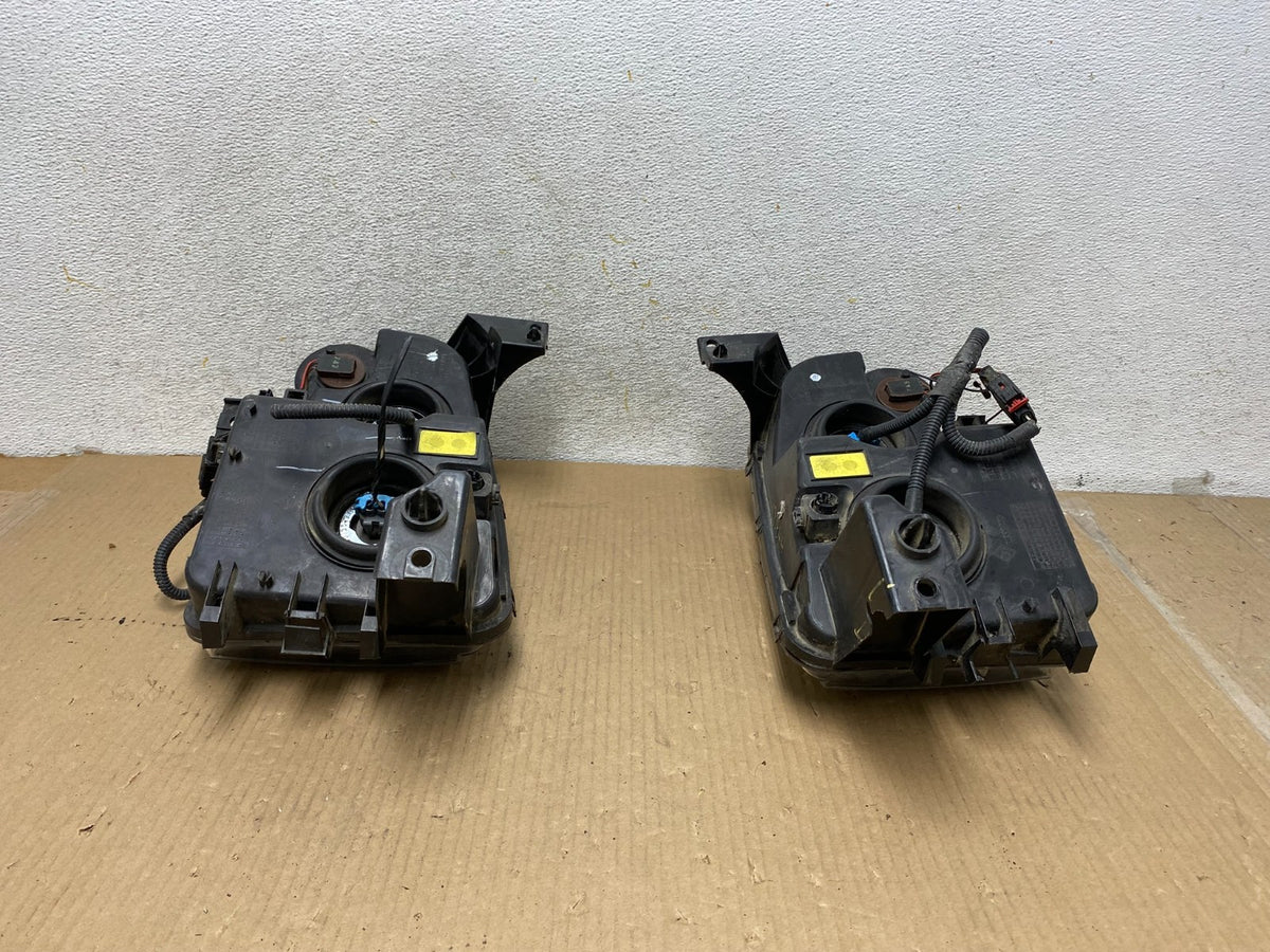 2007 to 2010 Dodge Charger Left+Right Set Side Headlights AH3061 DW11
