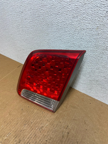 2011 2012 2013 Kia Sorento Right Passenger Inner Tail Light AE0335 LK1