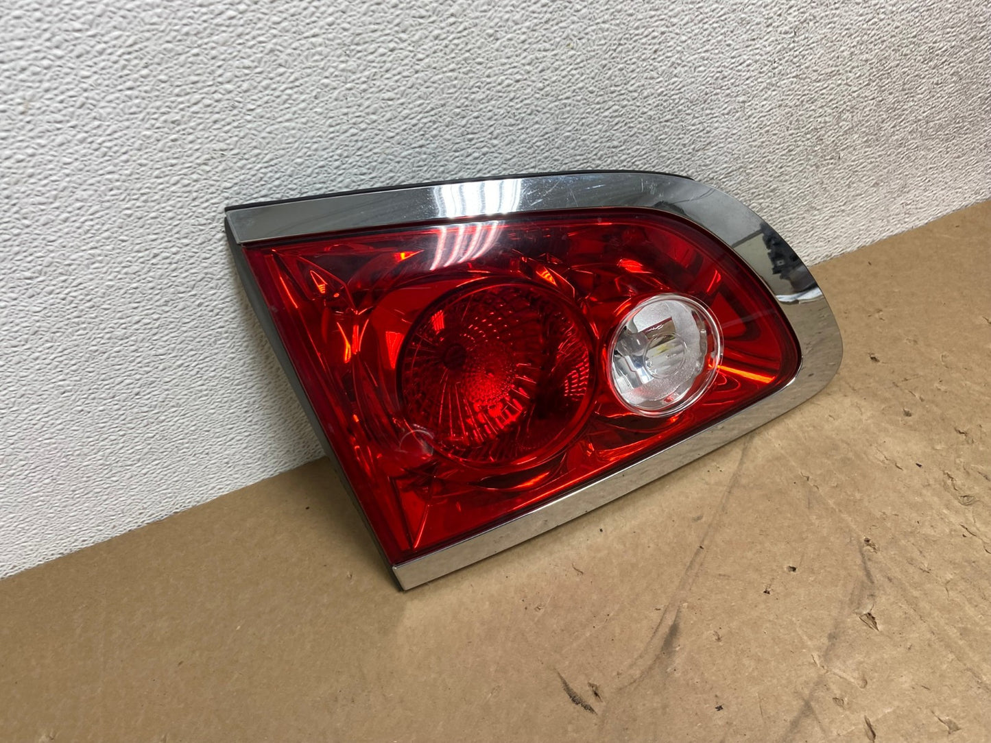 2008 - 2012 Buick Enclave Left Driver Lh Inner Tail Light AG1218 LK2