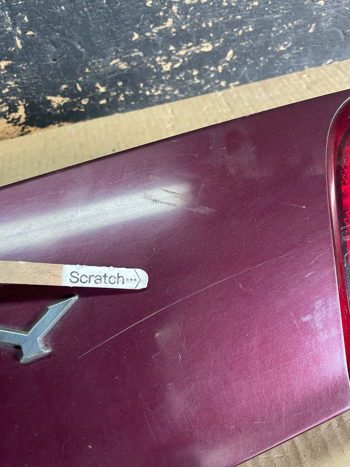 1995 1996 Toyota Camry Center Trunk Rear Tail Light OEM ab3147 DG6