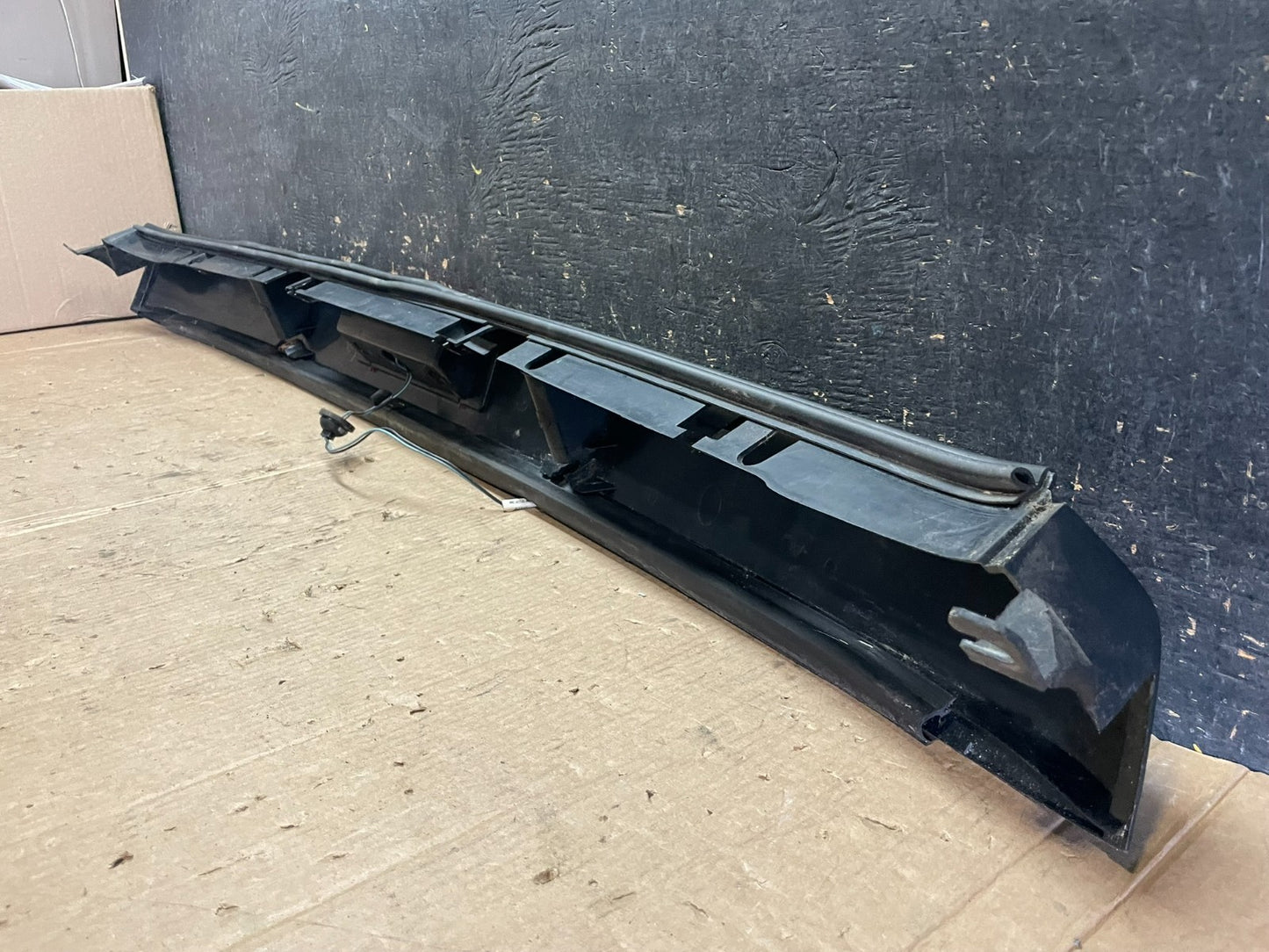 2003 to 2020 Chevrolet Express 3rd Third Brake Light Trim Spoiler Z8161 DG5