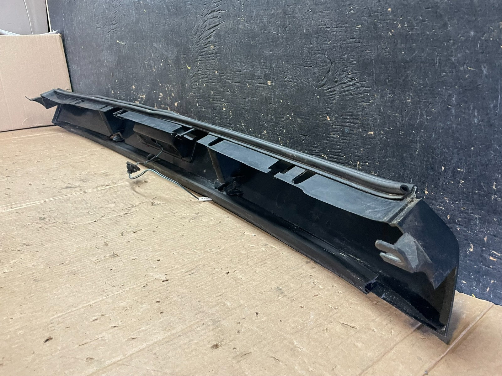 2003 to 2020 Chevrolet Express 3rd Third Brake Light Trim Spoiler Z8161 DG5