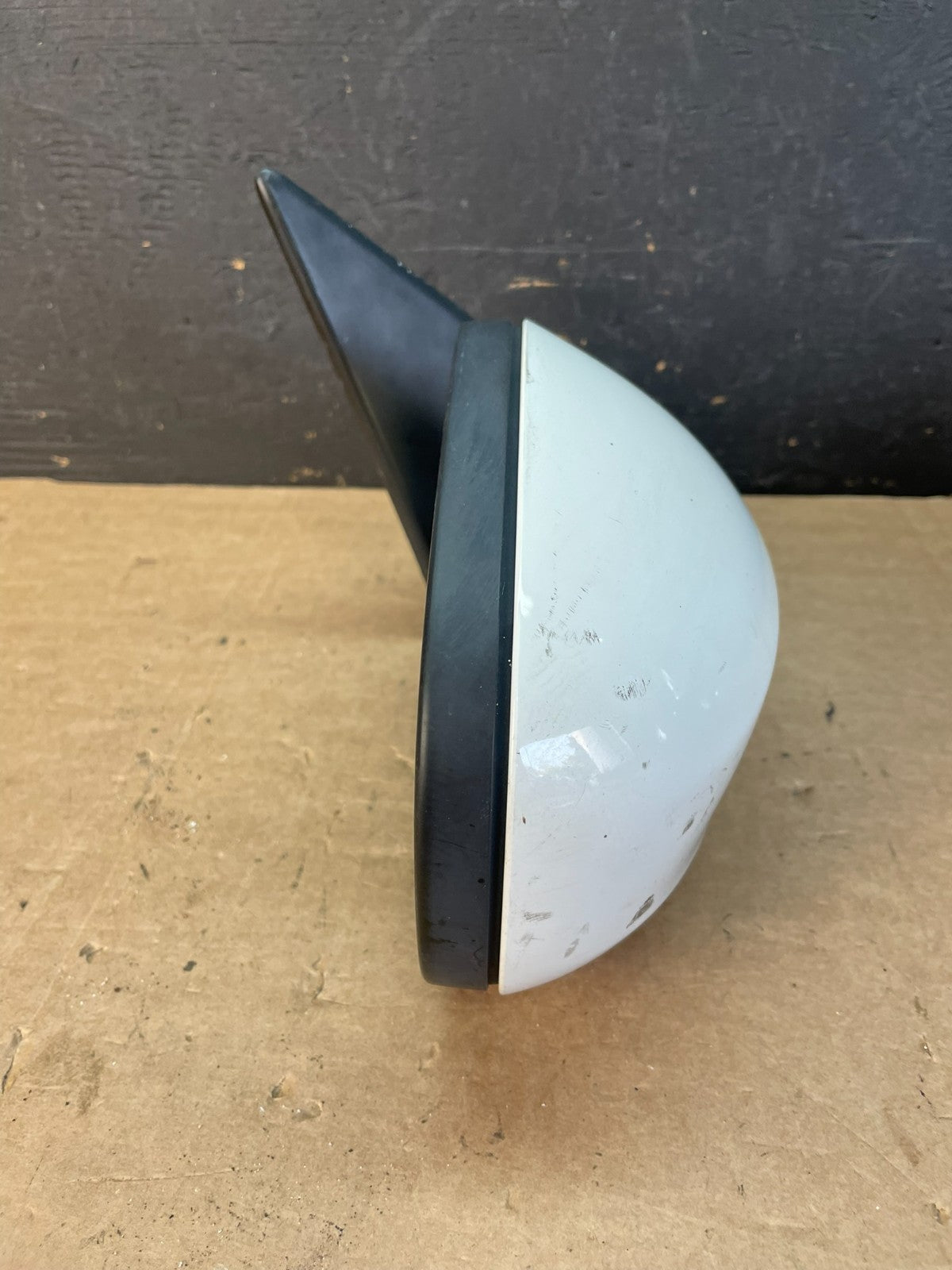2009 to 2011 BMW 328i 335i Right Passenger Side View Door Mirror AE8555 DW8