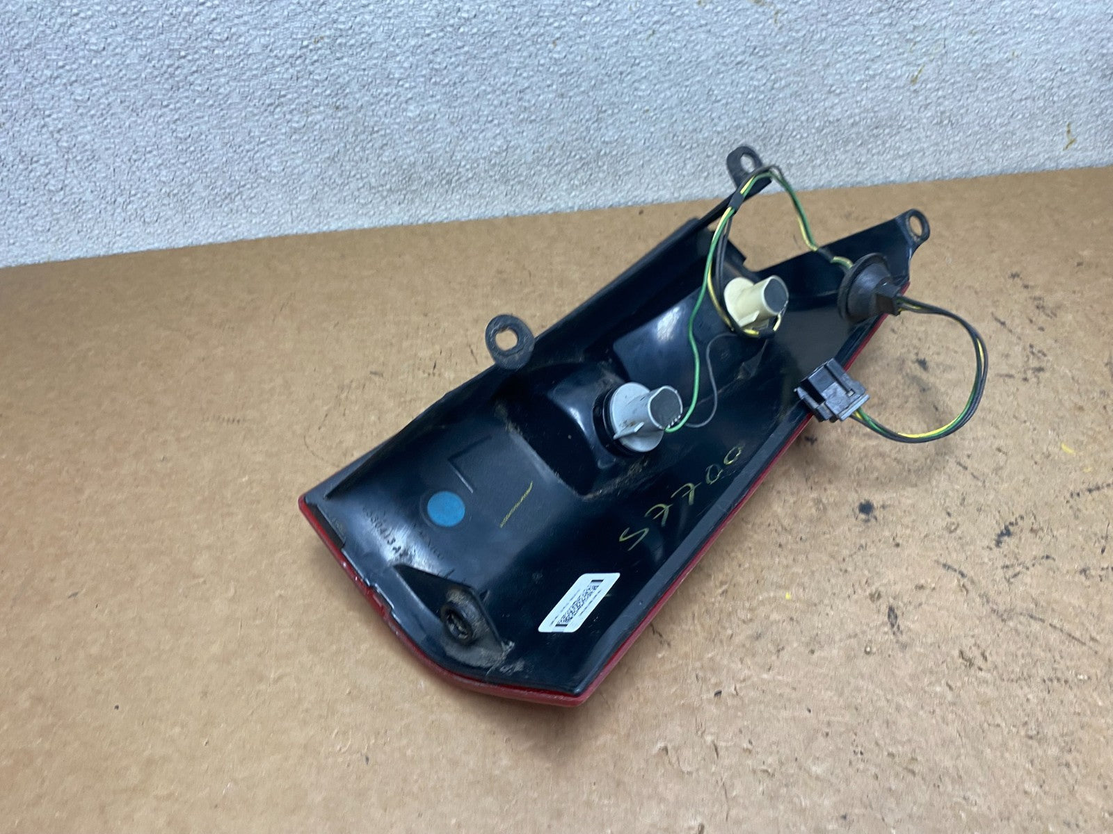 2003 to 2017 Chevrolet Express 1500 Left Driver Side Tail Light Oem S7700 DW5