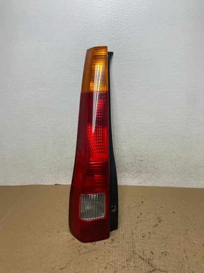 2002 2003 2004 Honda Crv Cr-v Left Driver Lh Tail Light AF8372 DW0