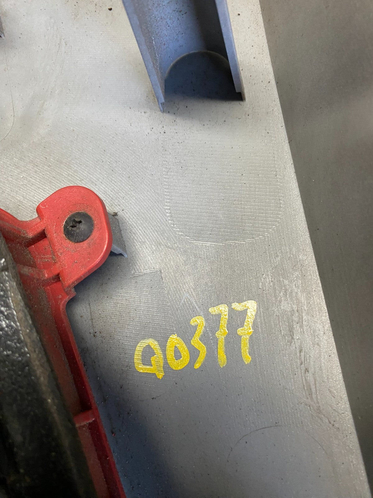 2008 to 2010 Infiniti M35 M45 Rear Trunk Panel Trim Molding Q0377 DG15