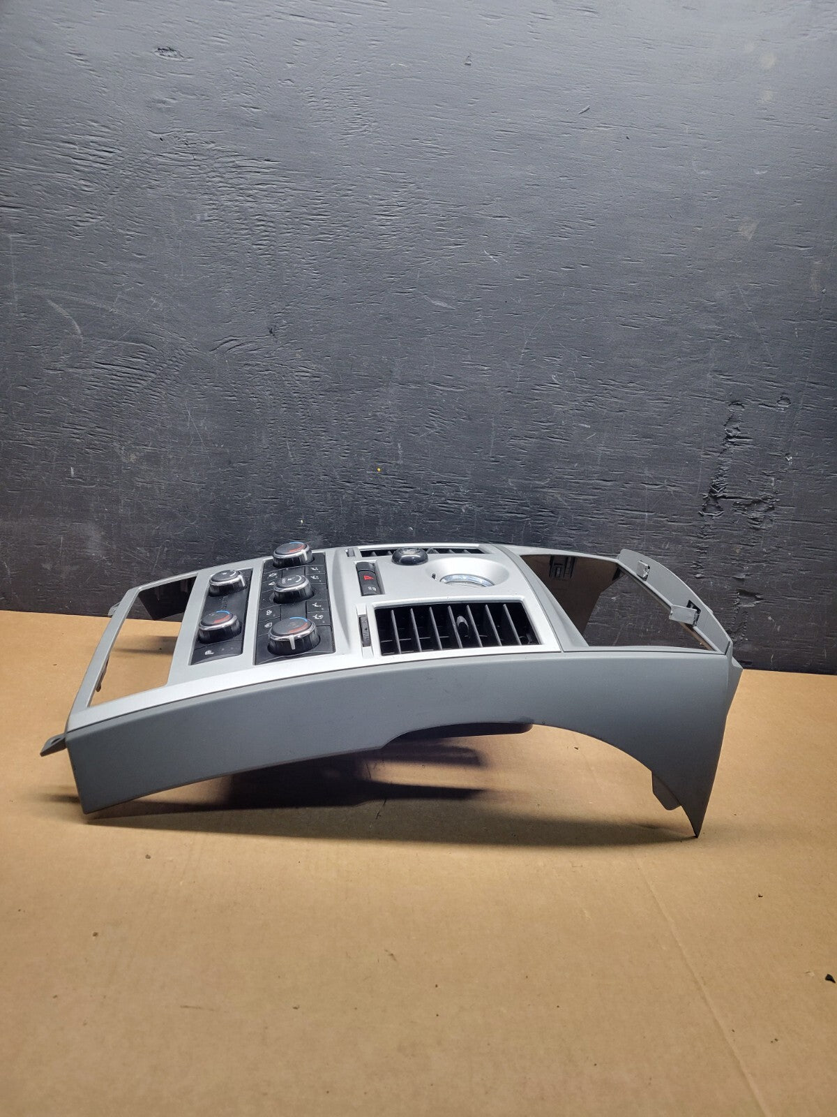 2008 - 2010 Dodge Grand Caravan Radio Bezel Climate Control Heat AC Heater H16952