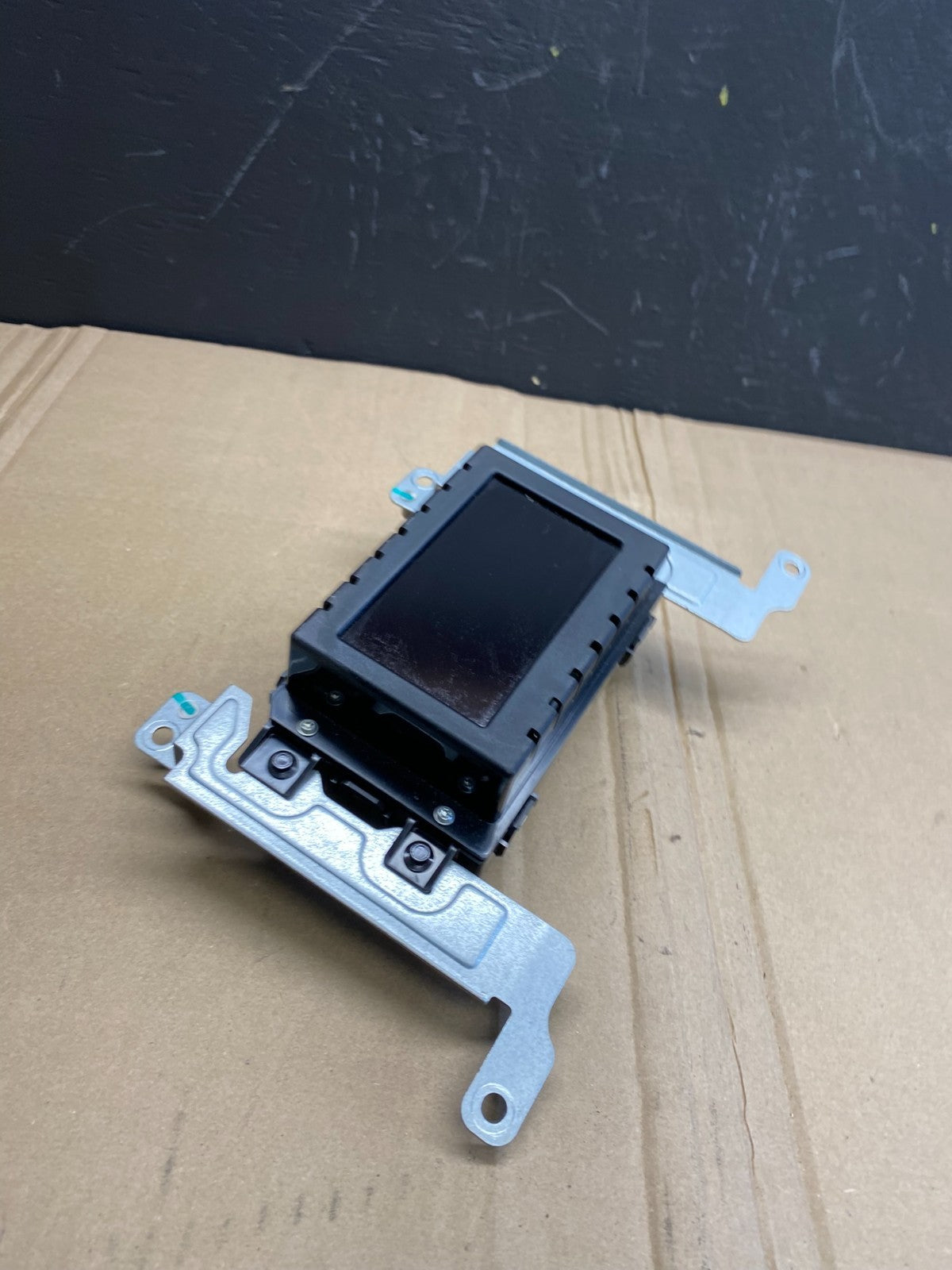 2013 to 2016 Ford Taurus 4.2" Radio Navigation Screen Module AB8647 DG1