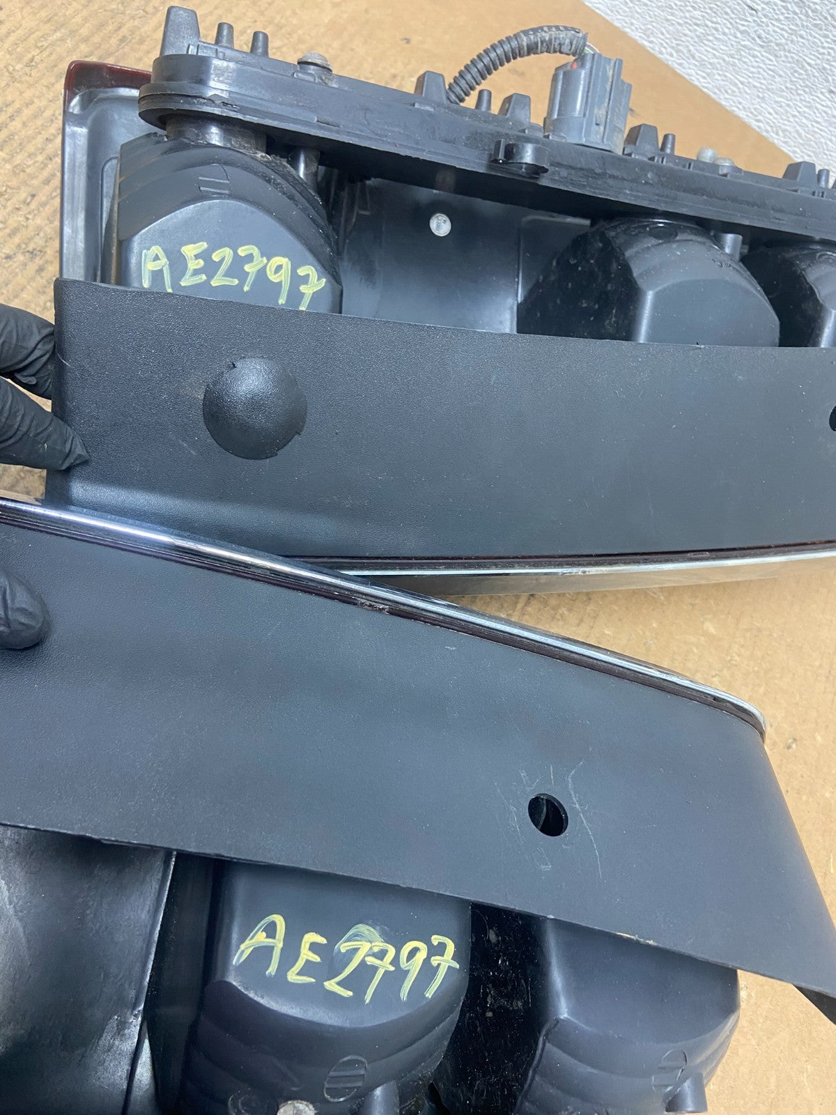2007 - 2011 Dodge Nitro Left+Right Side Tail Lights AE2797 DW12