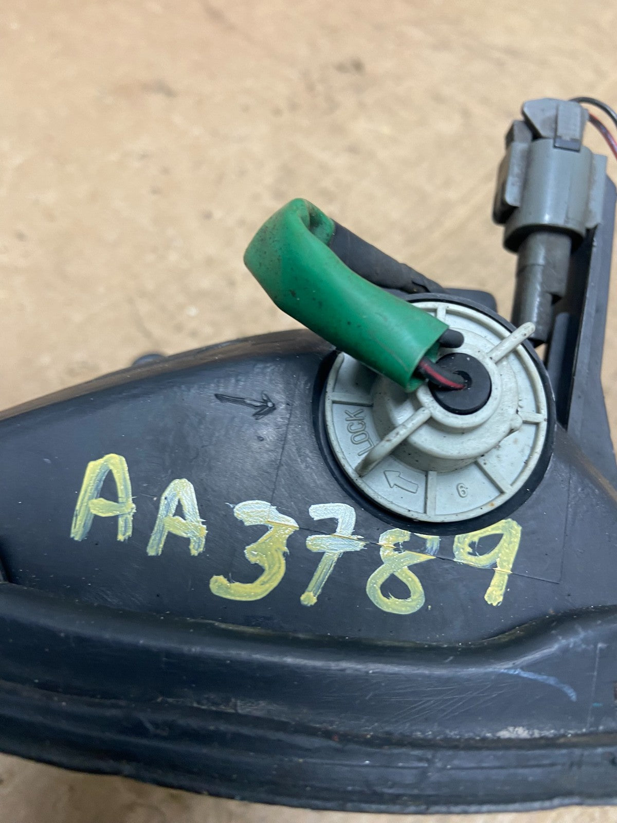 1997 - 1999 Nissan Maxima Right Passenger Rh Corner Turn Signal Oem AA3789 DW7