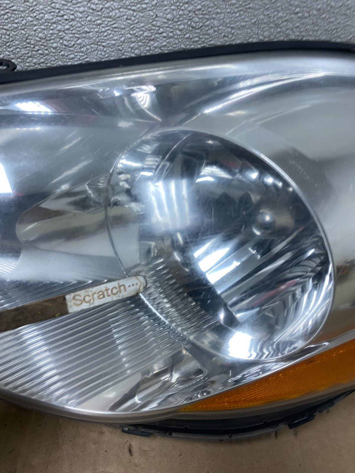 2006 to 2010 Toyota Sienna Left+Right Side Set Headlights Halogen W0948 DW6