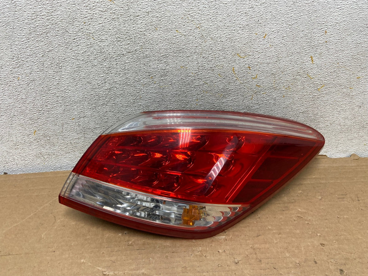2011 - 2014 Nissan Murano Right Passenger Side RH Tail Light AH8471 LK3