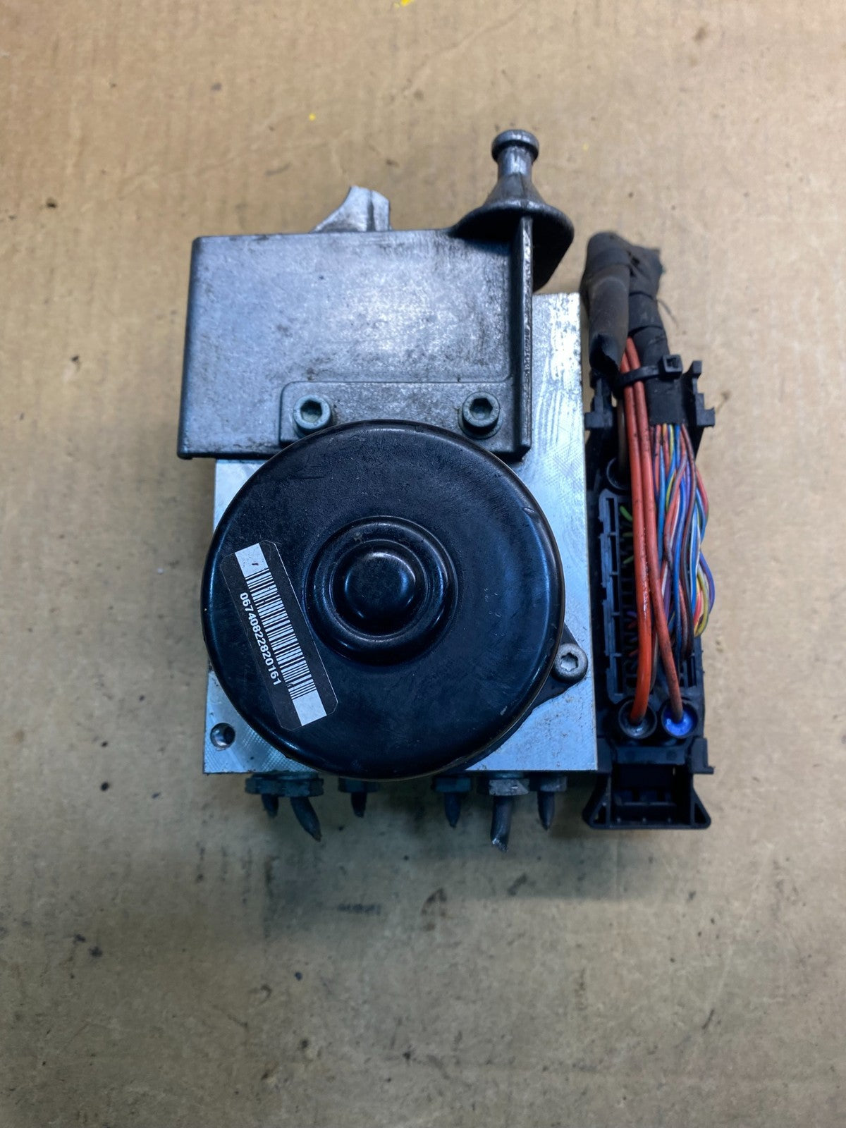 2005 to 2009 Mercedes W203 C230 CLK350 ABS Anti Lock Brake Pump Module z2392 DG4