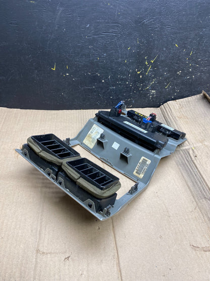 2007 to 2012 Dodge Nitro Dash Climate Temperature Control Radio Bezel x1723 DG4