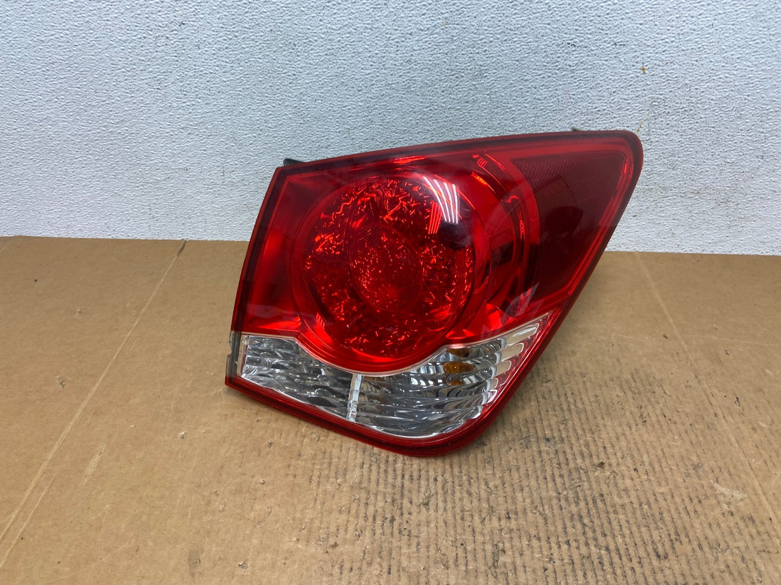 2011 2012 2013 2014 Chevrolet Cruze Right Passinger RH Side Tail Light AE1195 LK0