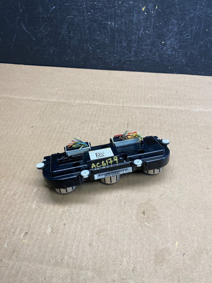2019 - 2021 Volkswagen Passat Center Climate Control Panel AC Heater AC6179 DG5